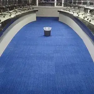 Profesyonel cami halısı temizleme makinesi ile yıkama işlemi